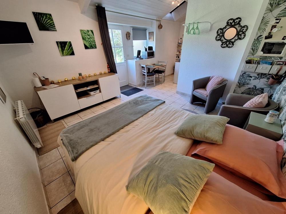 Sulniac Studio 11, Draps, Linge, Wifi # Longere Bretonne#Morbihan מראה חיצוני תמונה